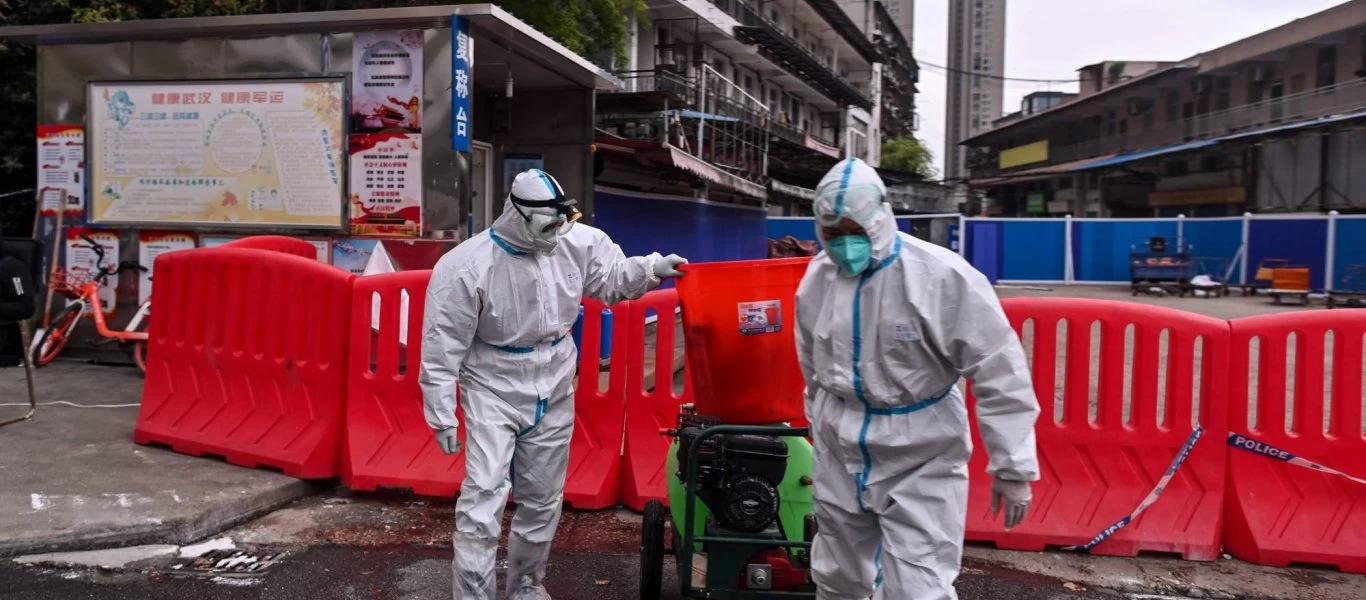 Ο ΠΟΥ «καλύπτει» την Κίνα: «Δεν είναι δουλειά μας να την υποχρεώσουμε για αποκαλύψεις για τον κορωνοϊό»